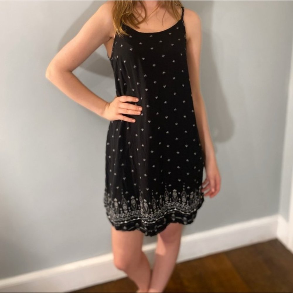 MOSSIMO spaghetti strap box dress black white pattern size medium